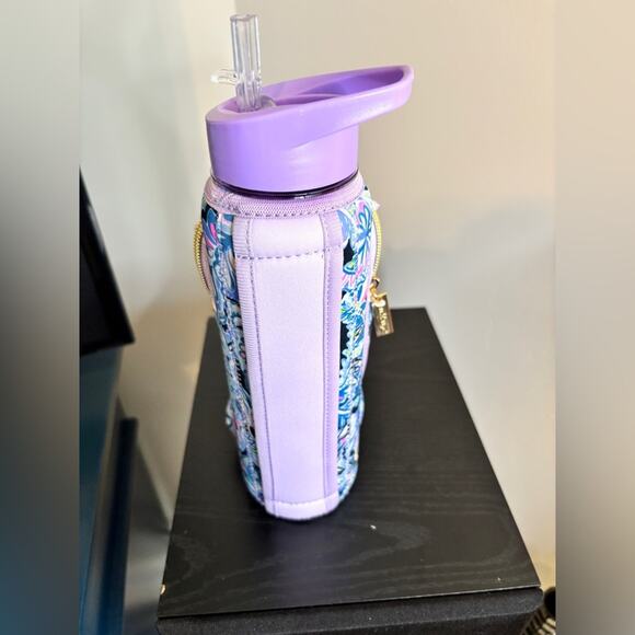 Lilly Pulitzer On The Go Water Bottle - Picture 2 of 4